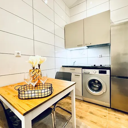 アパート Cozy Studio Apartment In Central Area