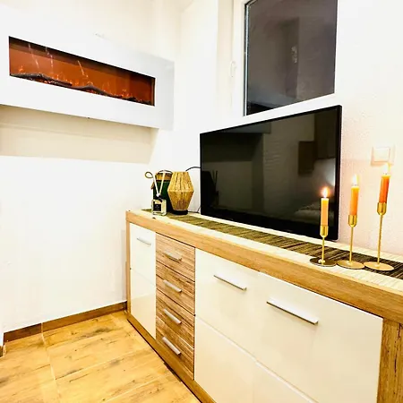 Cozy Studio Apartment In Central Area クロスターノイブルク