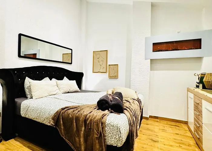 Cozy Studio Apartment In Central Area クロスターノイブルク